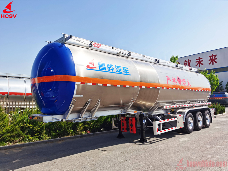 How Many Gallons Does a Tanker Truck Hold? | Capacity Guide