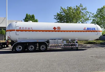 Differences Between LPG and LNG Transport Trailers