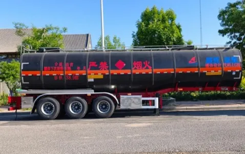 HCSV Launches the HCH9406GRY39 Tank Semi-Trailer to Address Three Major Challenges in Liquid Asphalt Transport