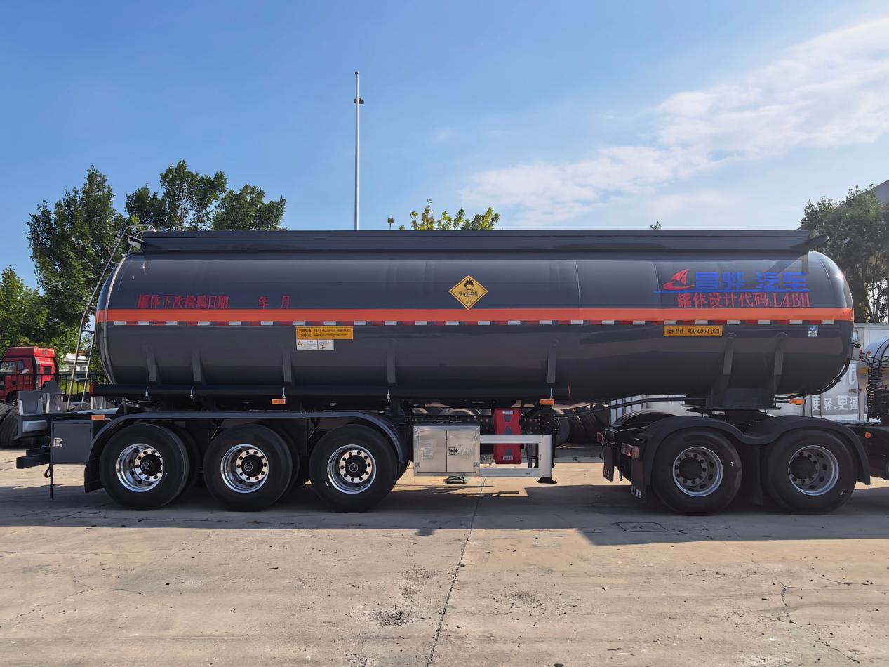 HCSV HCH9406GYW32 Class 5.1 oxidizing substances tank semi trailer HCSV HCH9406GYW32 Class 5.1 oxidizing substances tank semi trailer