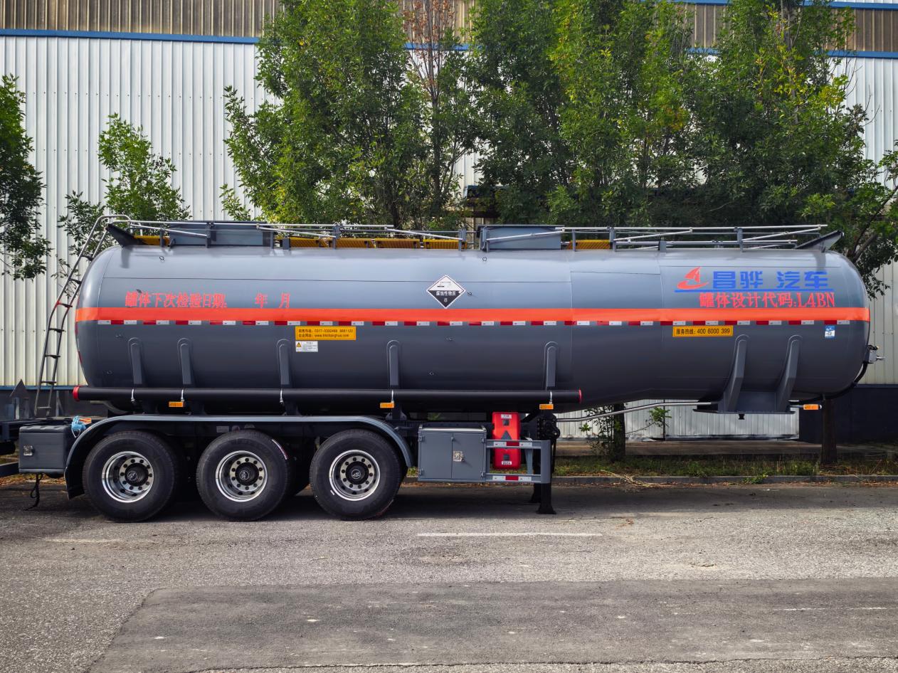 gray HCSV Class 8 corrosive substance tank trailer for coastal service gray HCSV Class 8 corrosive substance tank trailer for coastal service